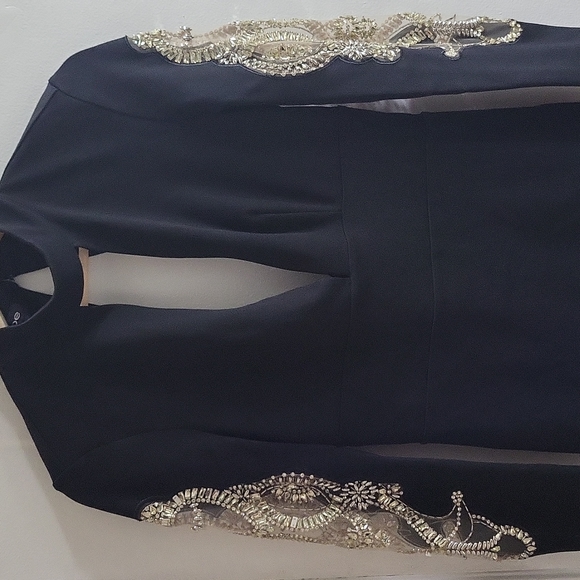 Dress - Picture 5 of 11